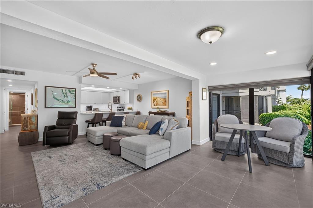 MARINER POINTE CONDO - Residential