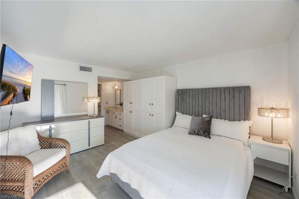 FAIRWAY PINES CONDO - Residential