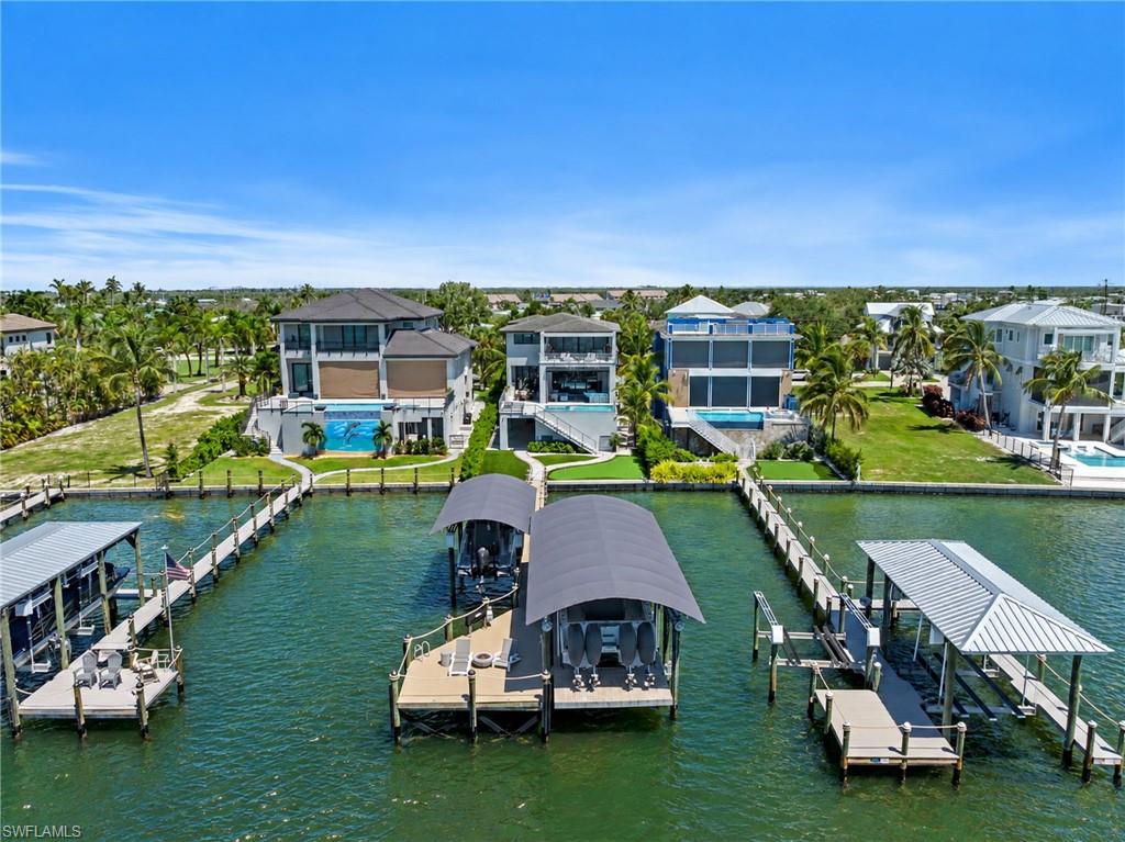 HIDDEN HARBOR - Residential