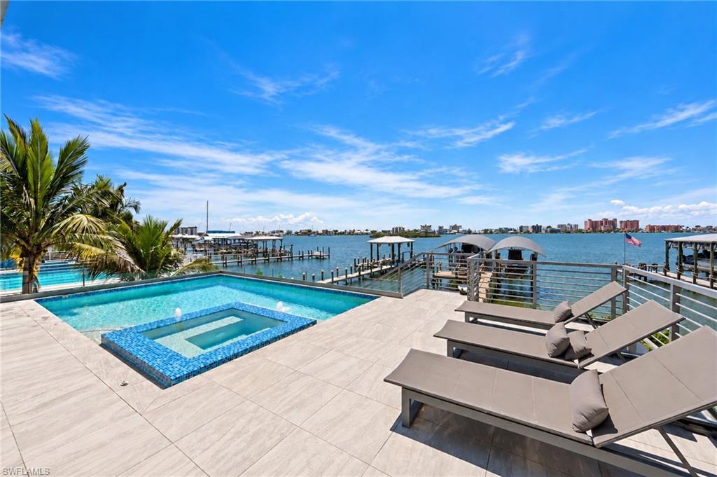 HIDDEN HARBOR - Residential