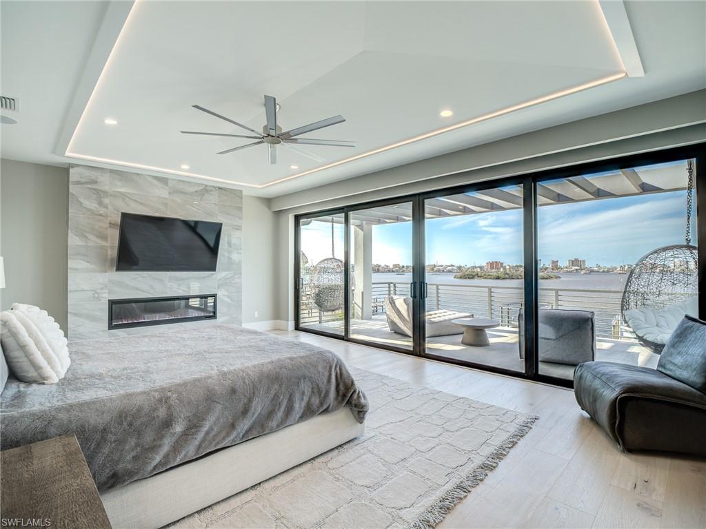 HIDDEN HARBOR - Residential