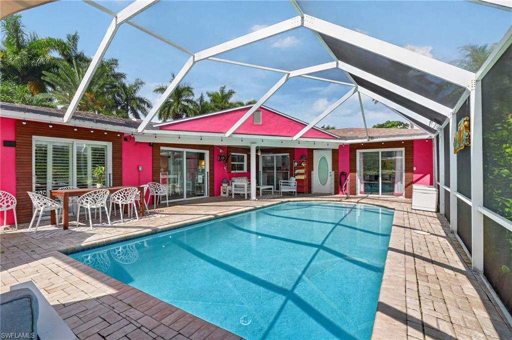 YACHT CLUB COLONY - Residential