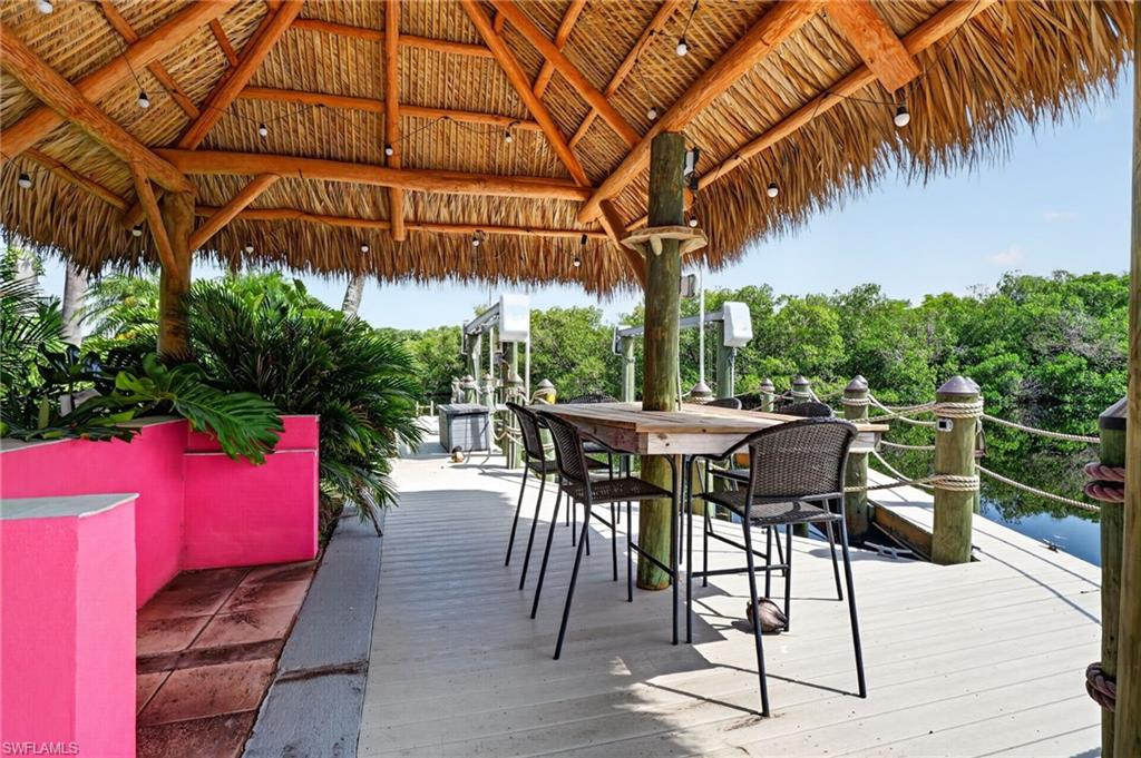 YACHT CLUB COLONY - Residential