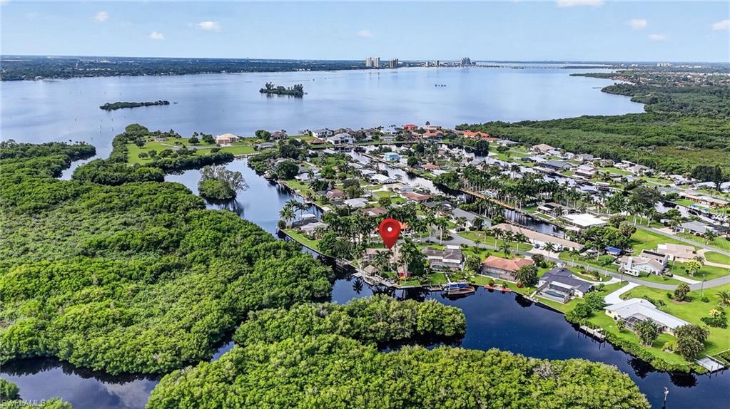 YACHT CLUB COLONY - Residential