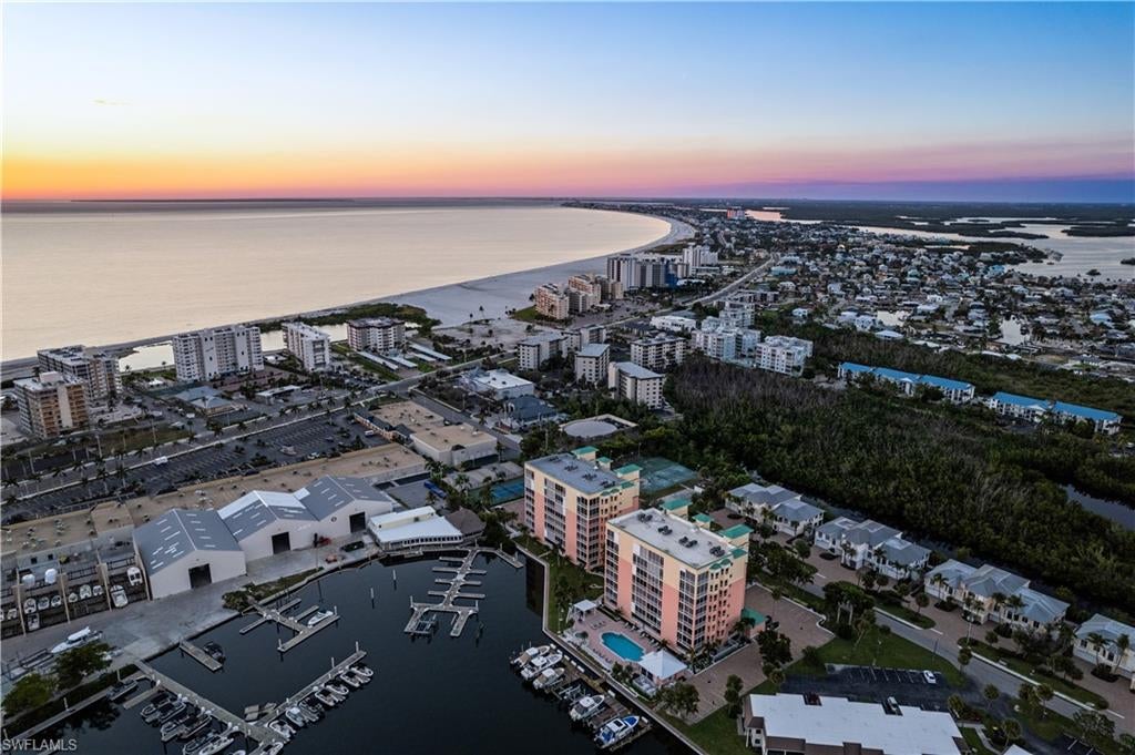 PALM HARBOR CLUB - Residential