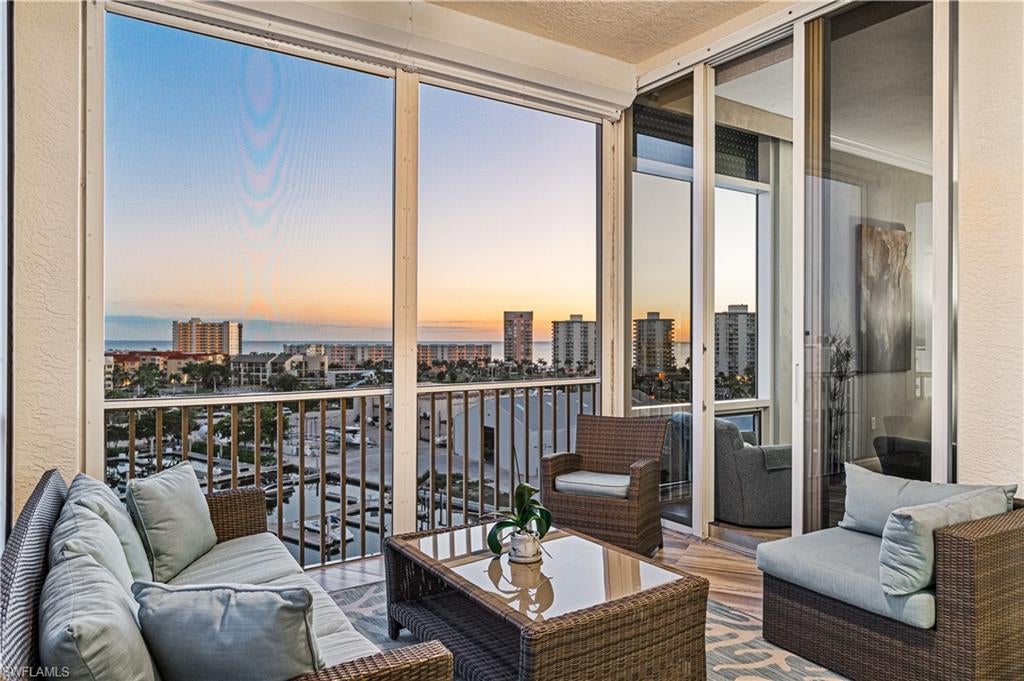 PALM HARBOR CLUB - Residential
