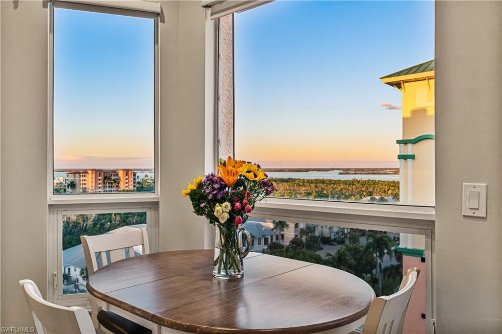 PALM HARBOR CLUB - Residential