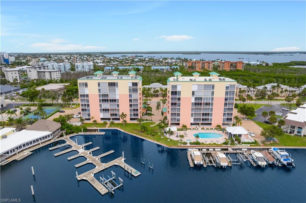 PALM HARBOR CLUB - Residential
