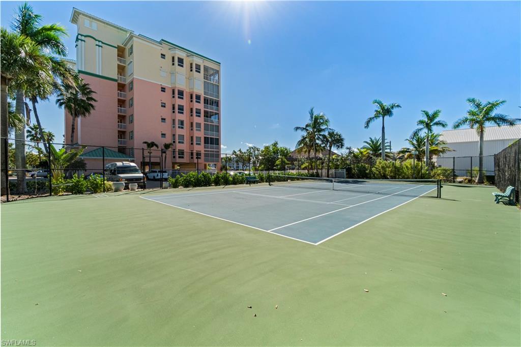 PALM HARBOR CLUB - Residential