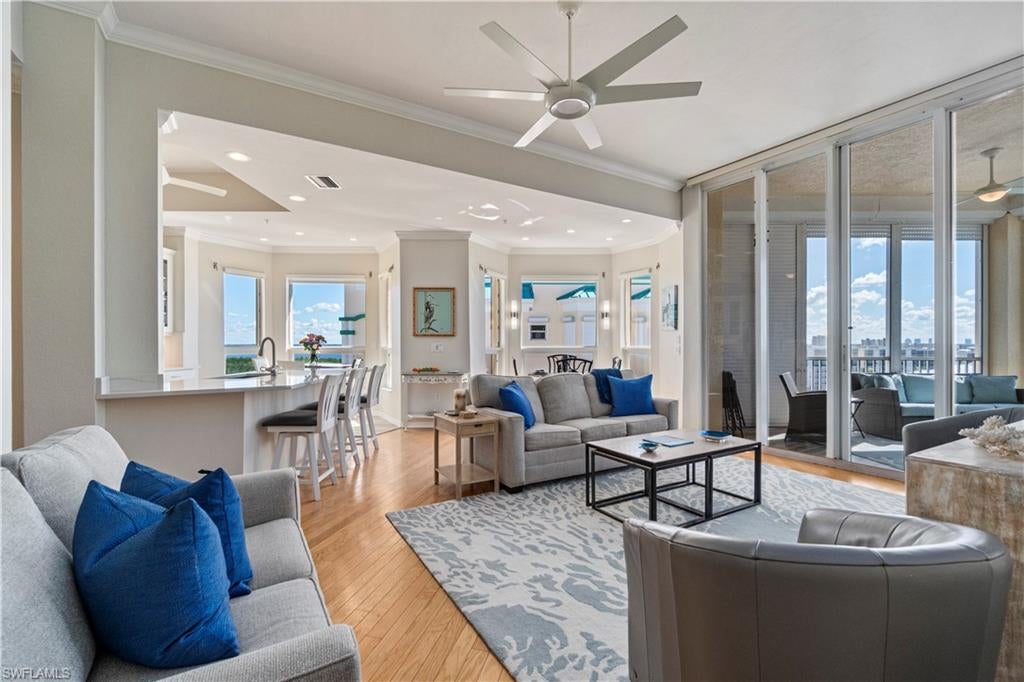 PALM HARBOR CLUB - Residential
