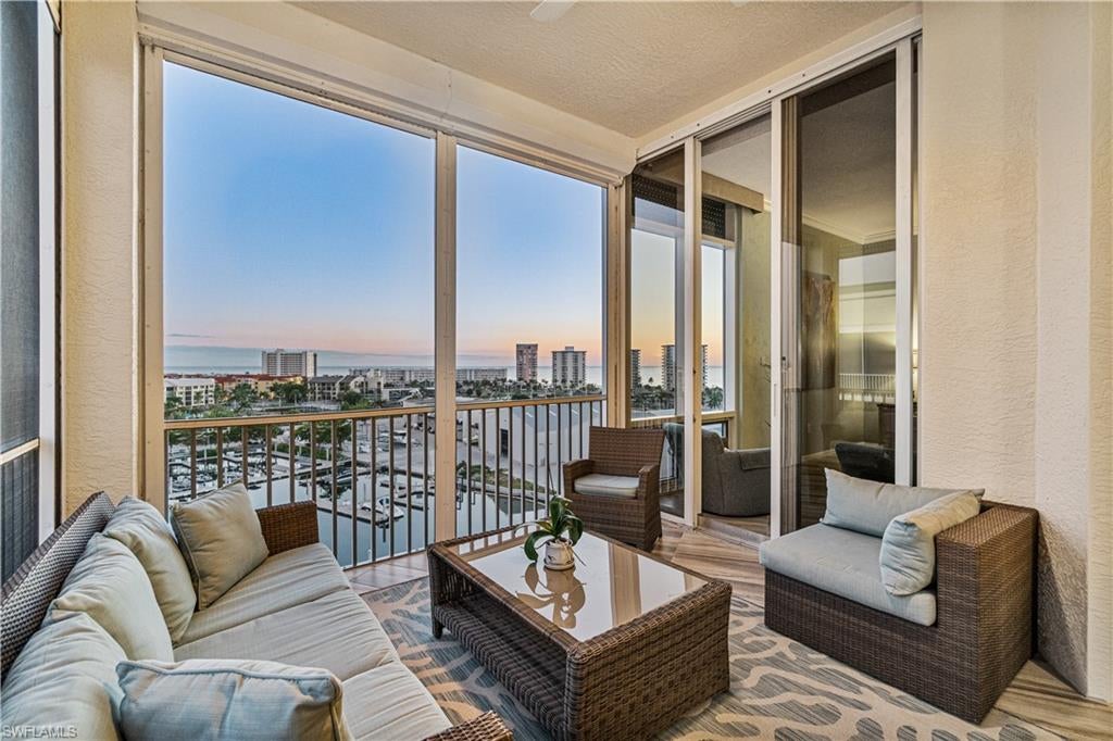 PALM HARBOR CLUB - Residential