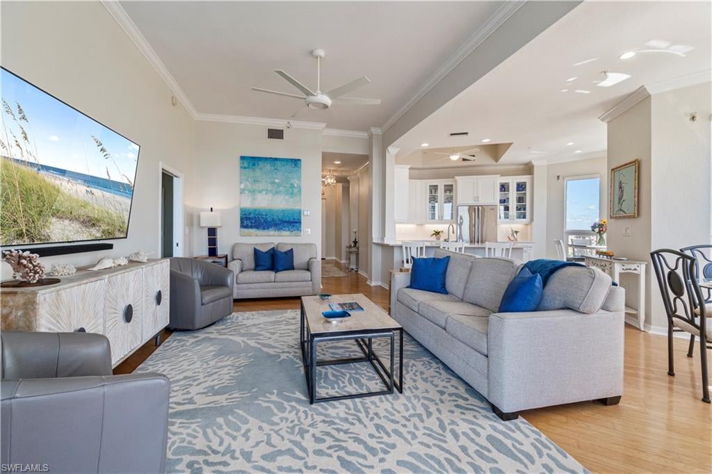 PALM HARBOR CLUB - Residential