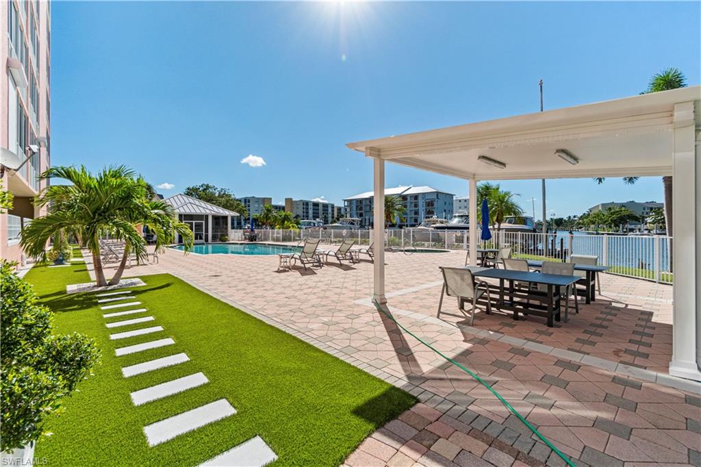 PALM HARBOR CLUB - Residential