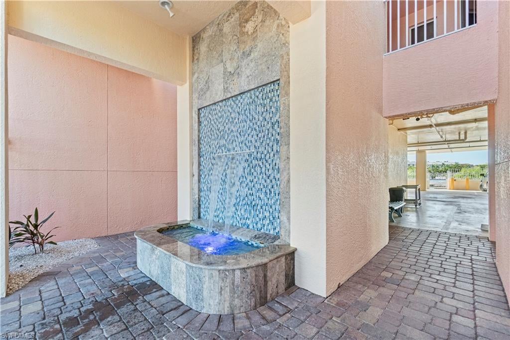 PALM HARBOR CLUB - Residential