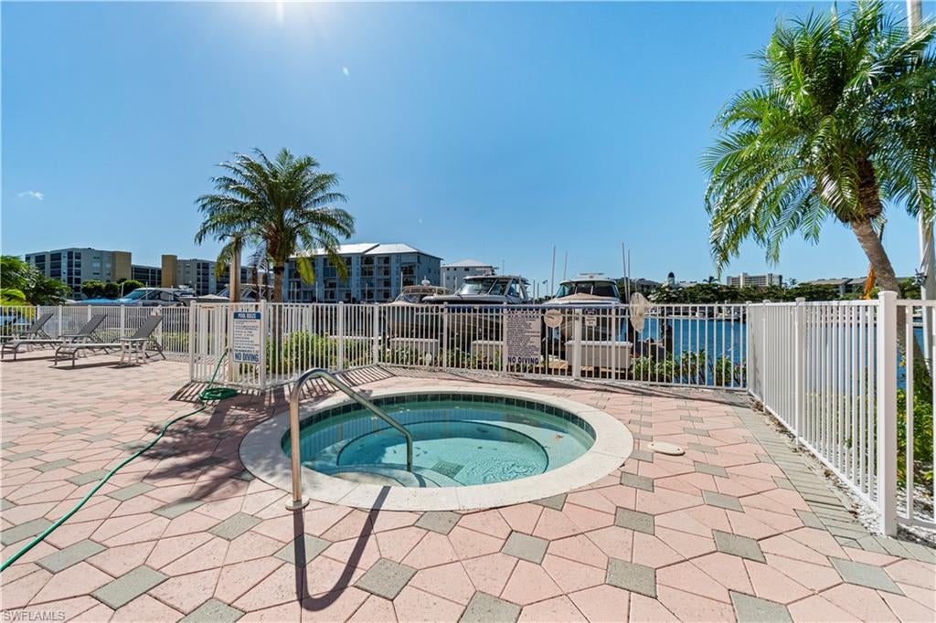 PALM HARBOR CLUB - Residential