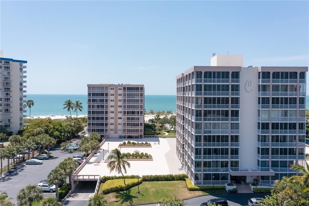 CRECIENTE CONDO EAST - Residential