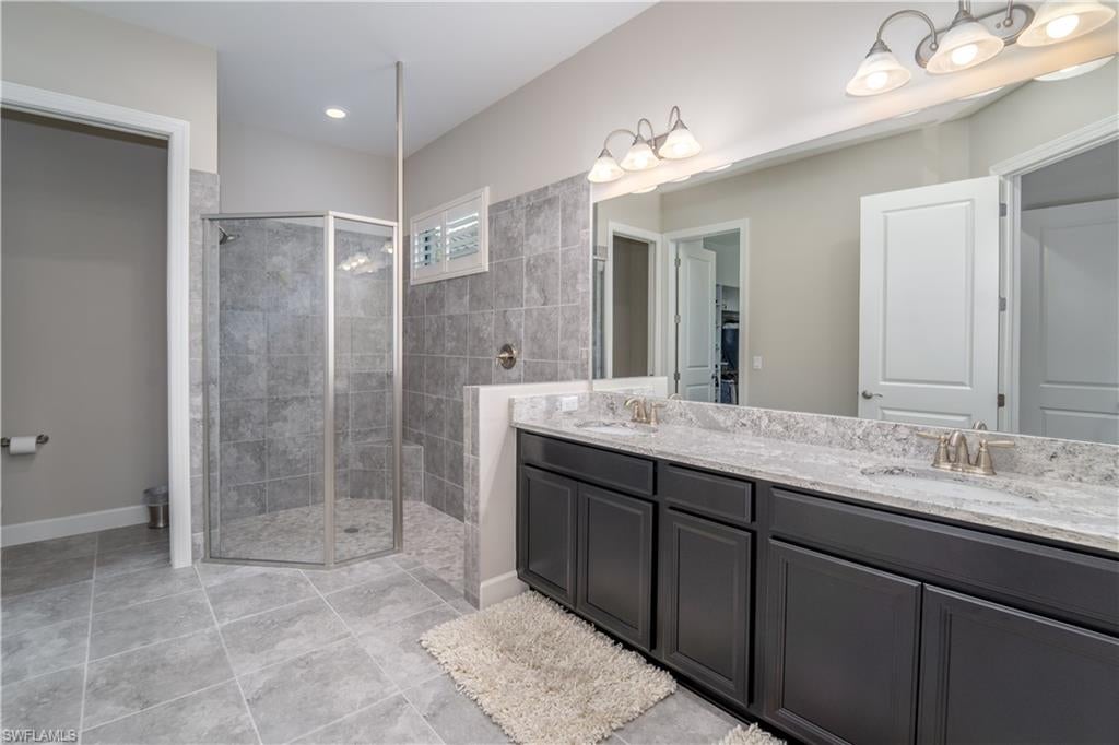 PEBBLE POINTE - Residential