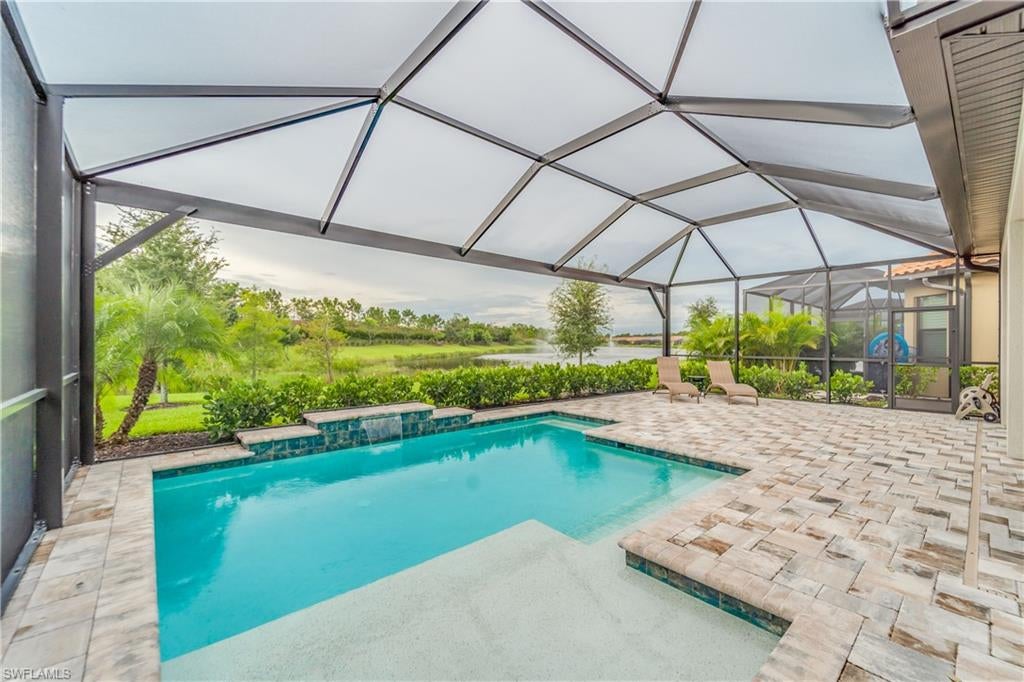 PEBBLE POINTE - Residential