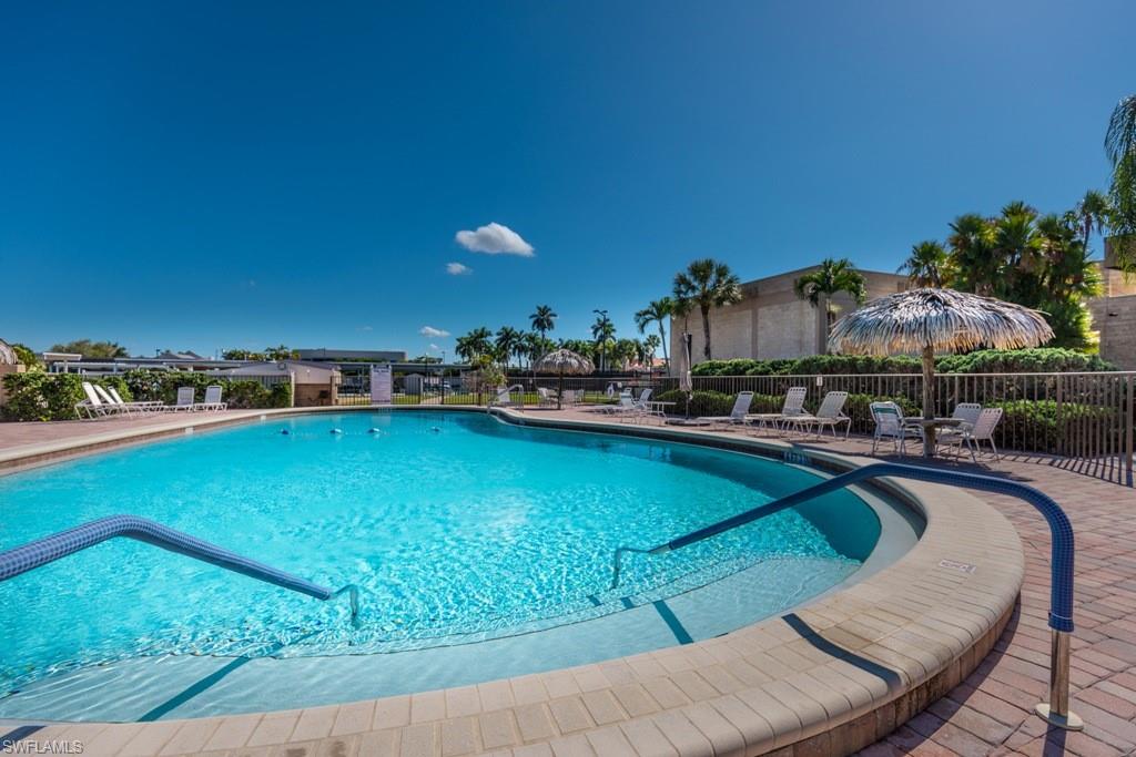 SEVEN LAKES - Residential