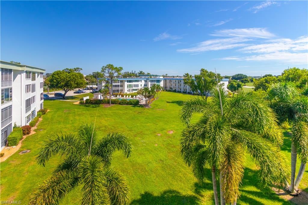 SEVEN LAKES - Residential