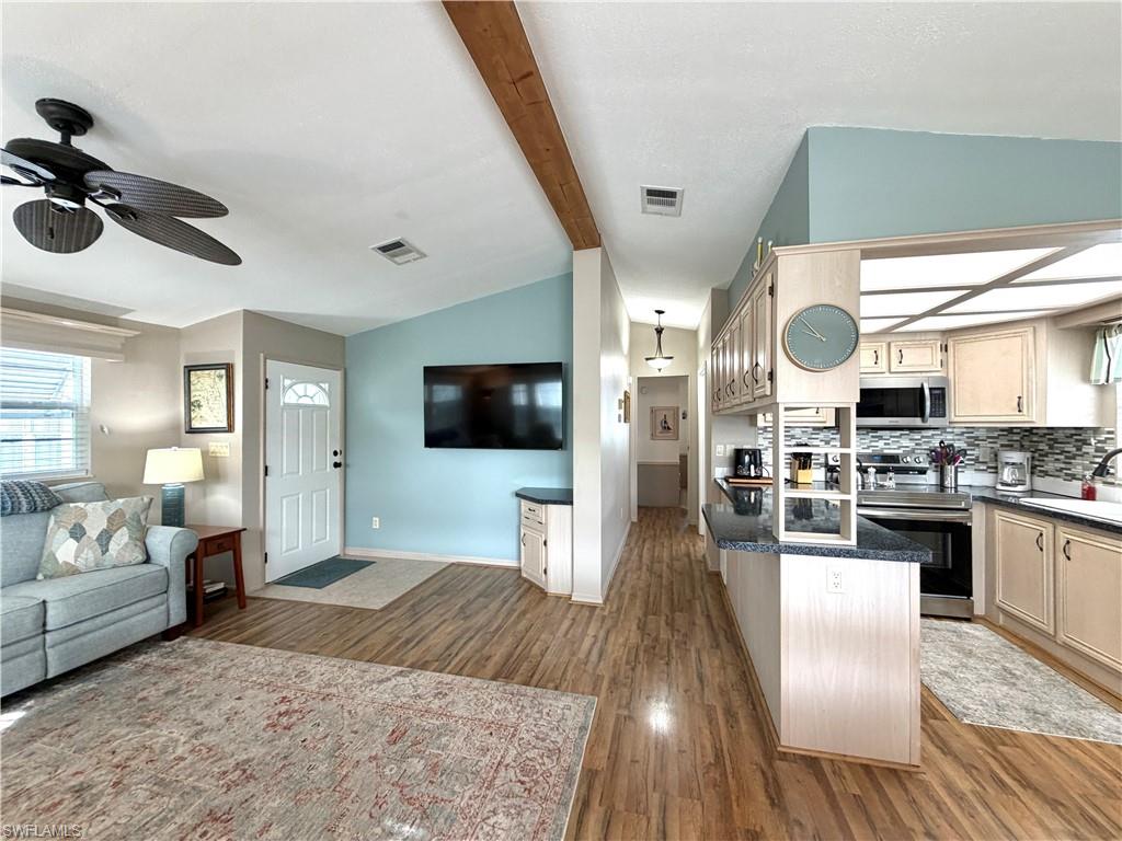 RIVERWOODS PLANTATION - Residential