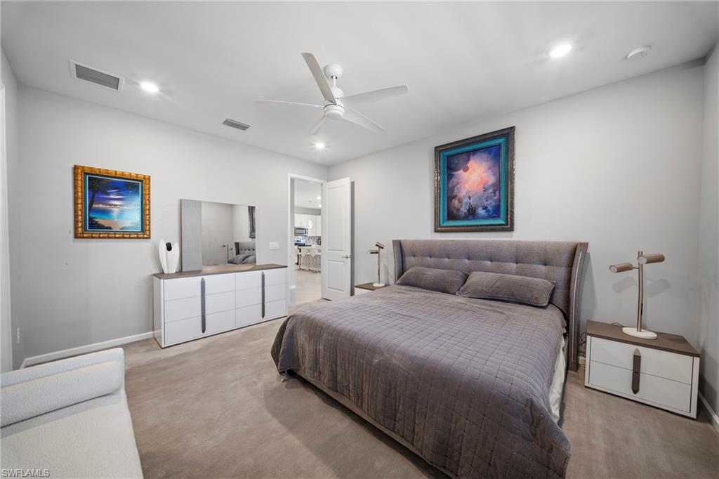 HAMPTON LAKES - Residential