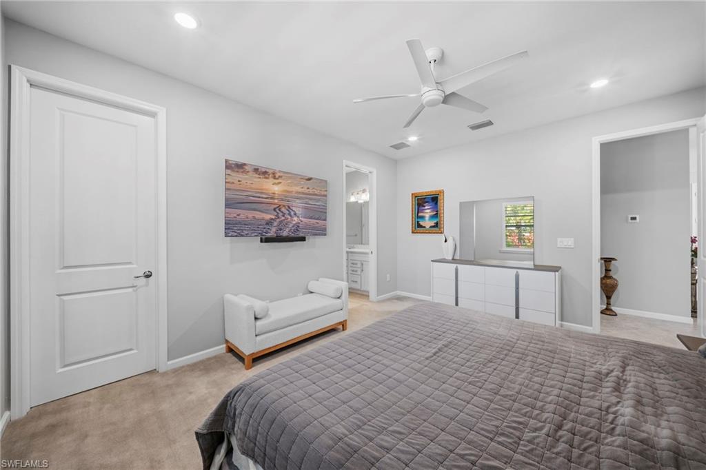 HAMPTON LAKES - Residential