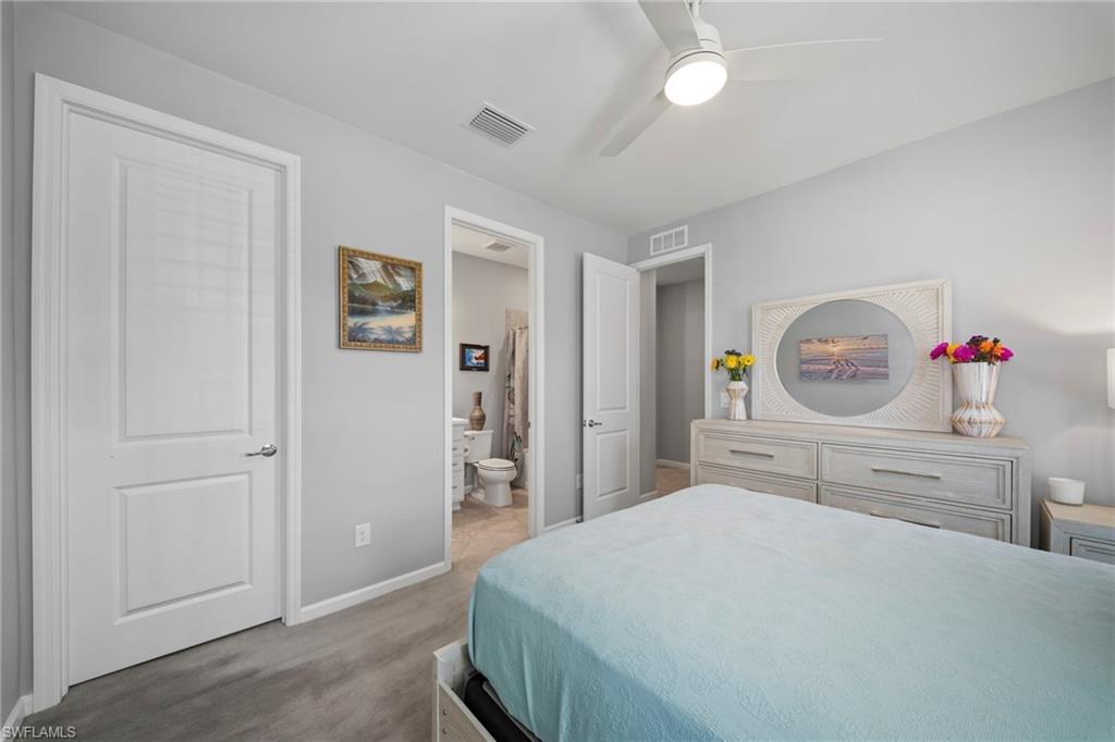 HAMPTON LAKES - Residential