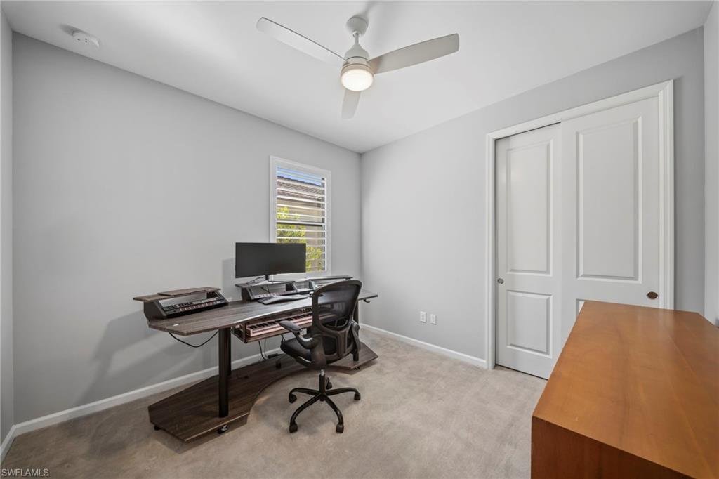 HAMPTON LAKES - Residential