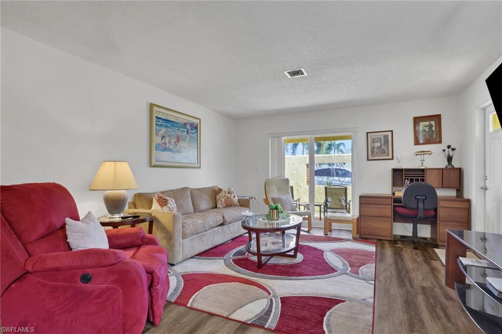 GLADES COUNTRY CLUB - Residential