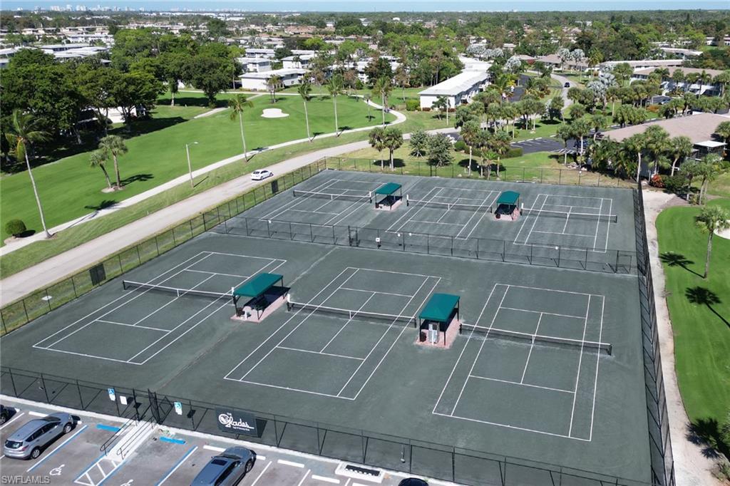 GLADES COUNTRY CLUB - Residential