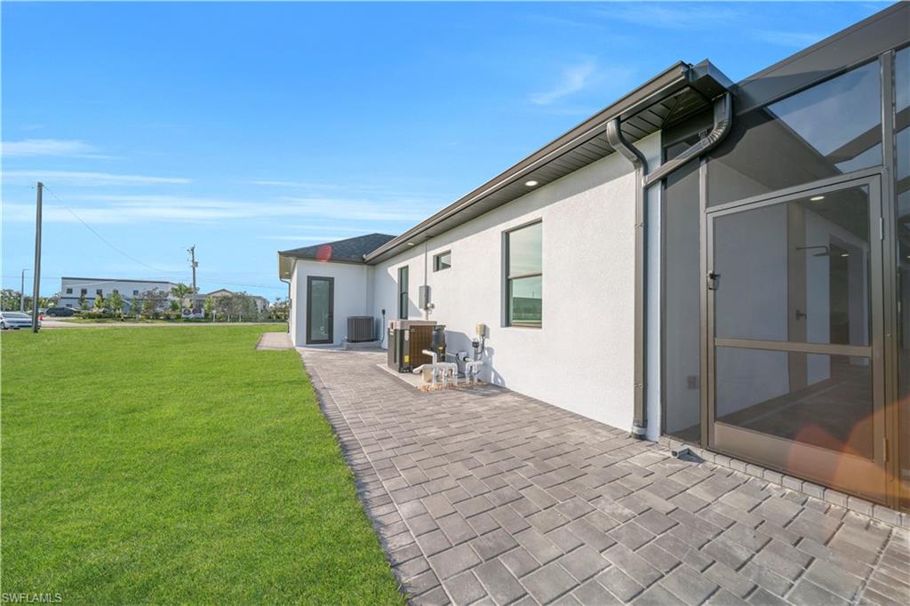 CAPE CORAL - Residential