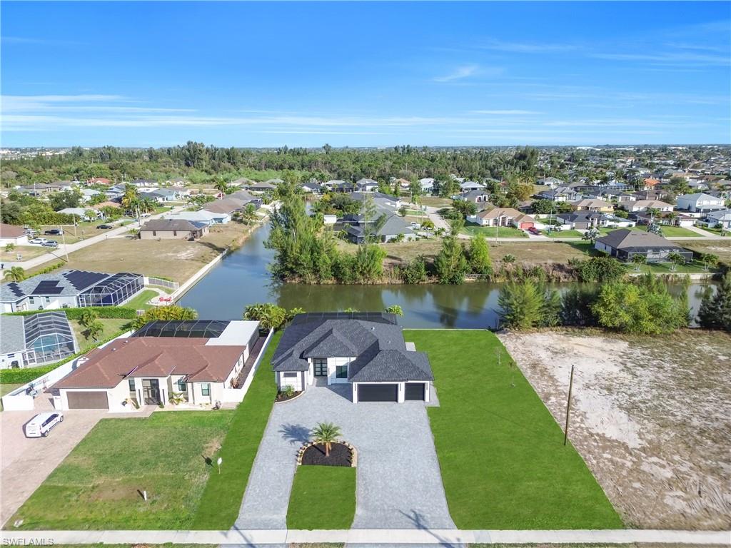 CAPE CORAL - Residential