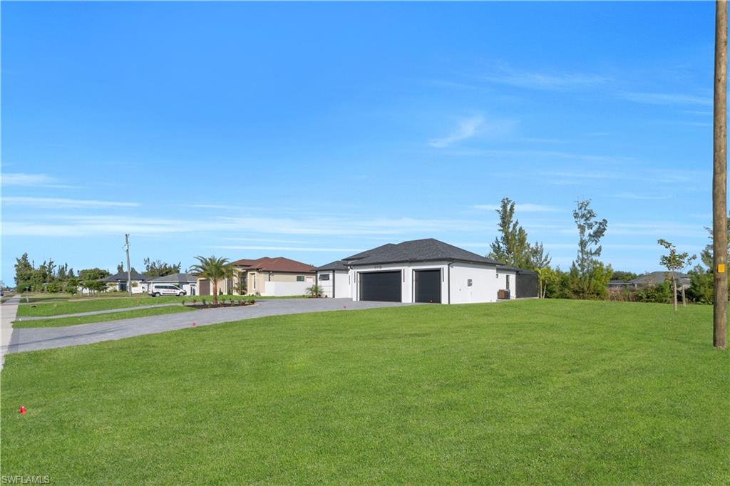 CAPE CORAL - Residential