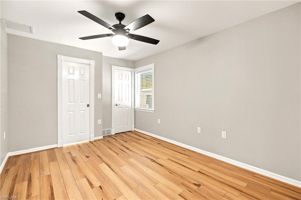 KINGS LAKE - Residential