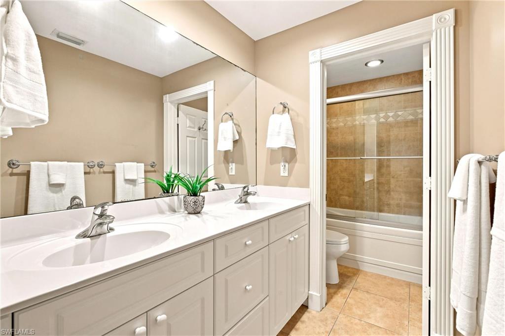 KINGS LAKE - Residential