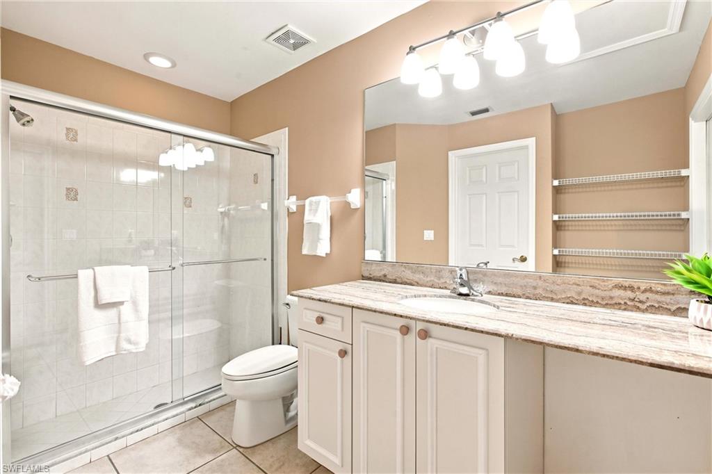 KINGS LAKE - Residential