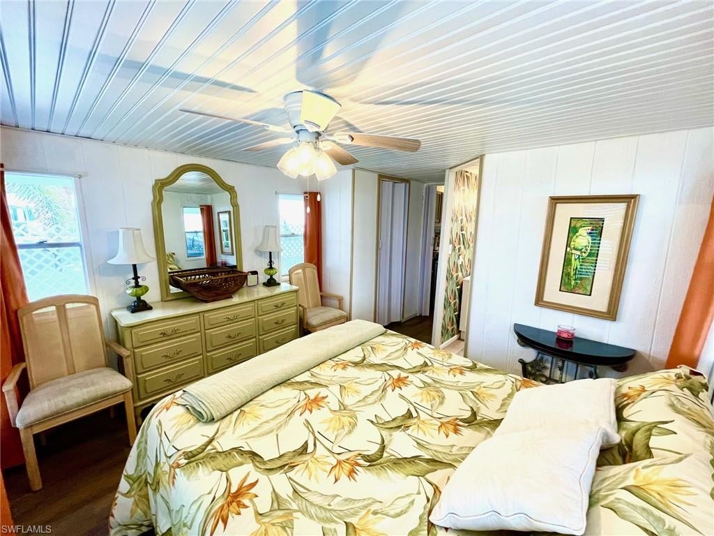 THUNDERBIRD MOBILE HOMES - Residential