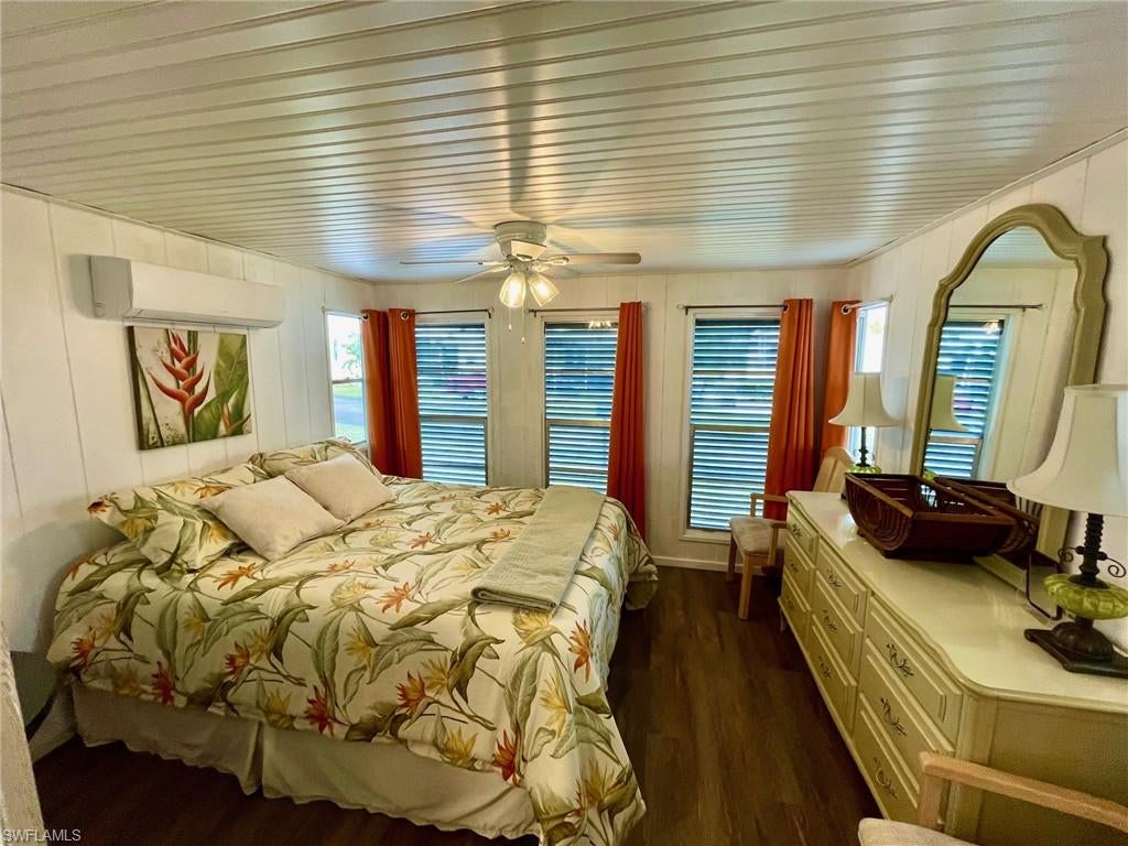 THUNDERBIRD MOBILE HOMES - Residential