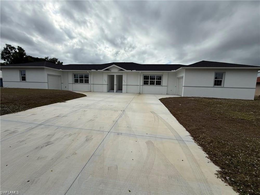 SAN CARLOS PARK - Residential Income