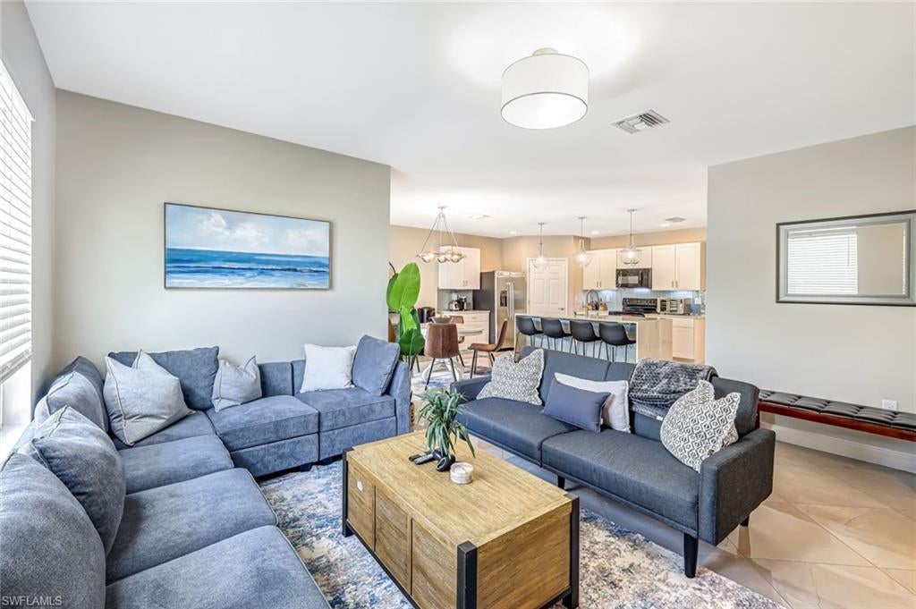 SAN CARLOS PARK - Residential