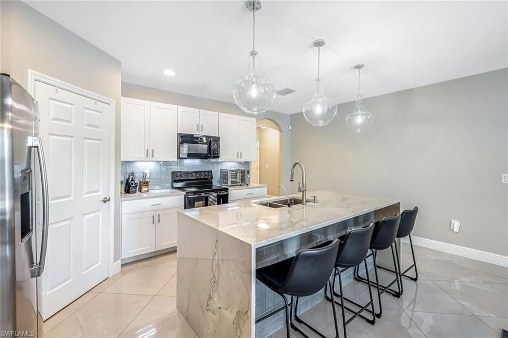 SAN CARLOS PARK - Residential