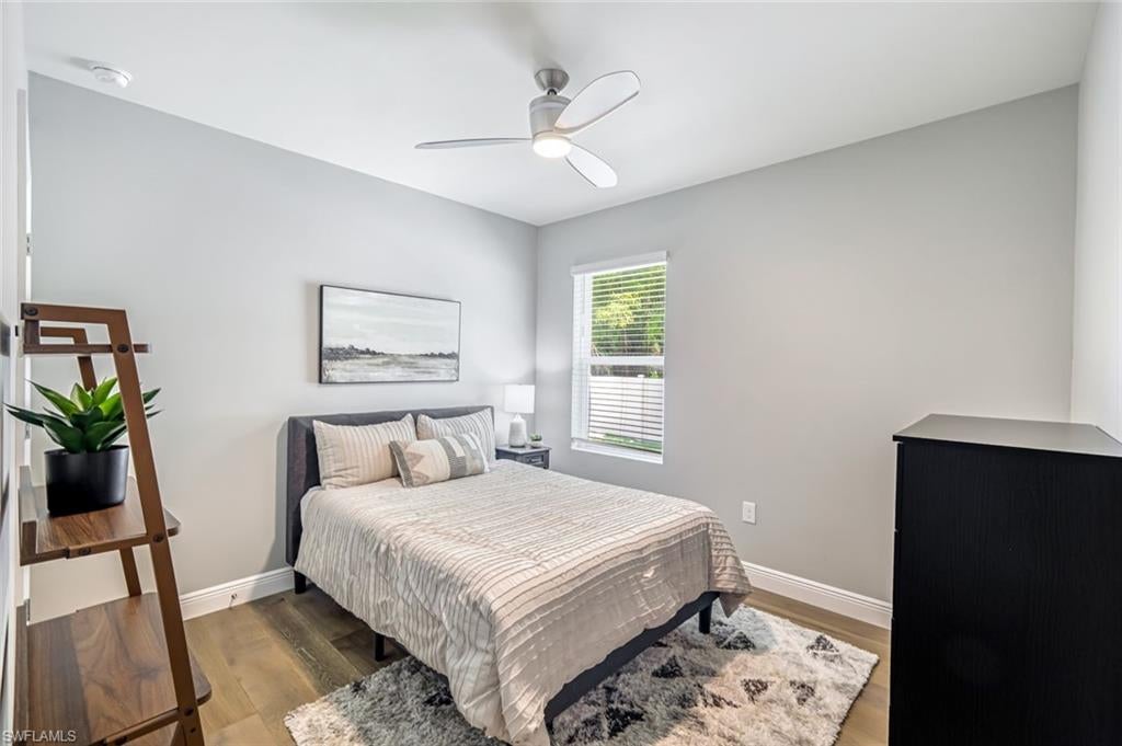 SAN CARLOS PARK - Residential