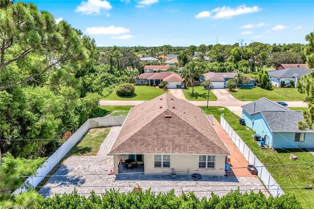 SAN CARLOS PARK - Residential