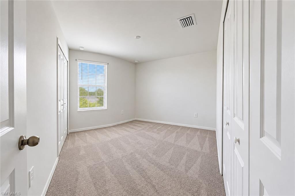 SAVANNA LAKES - Residential