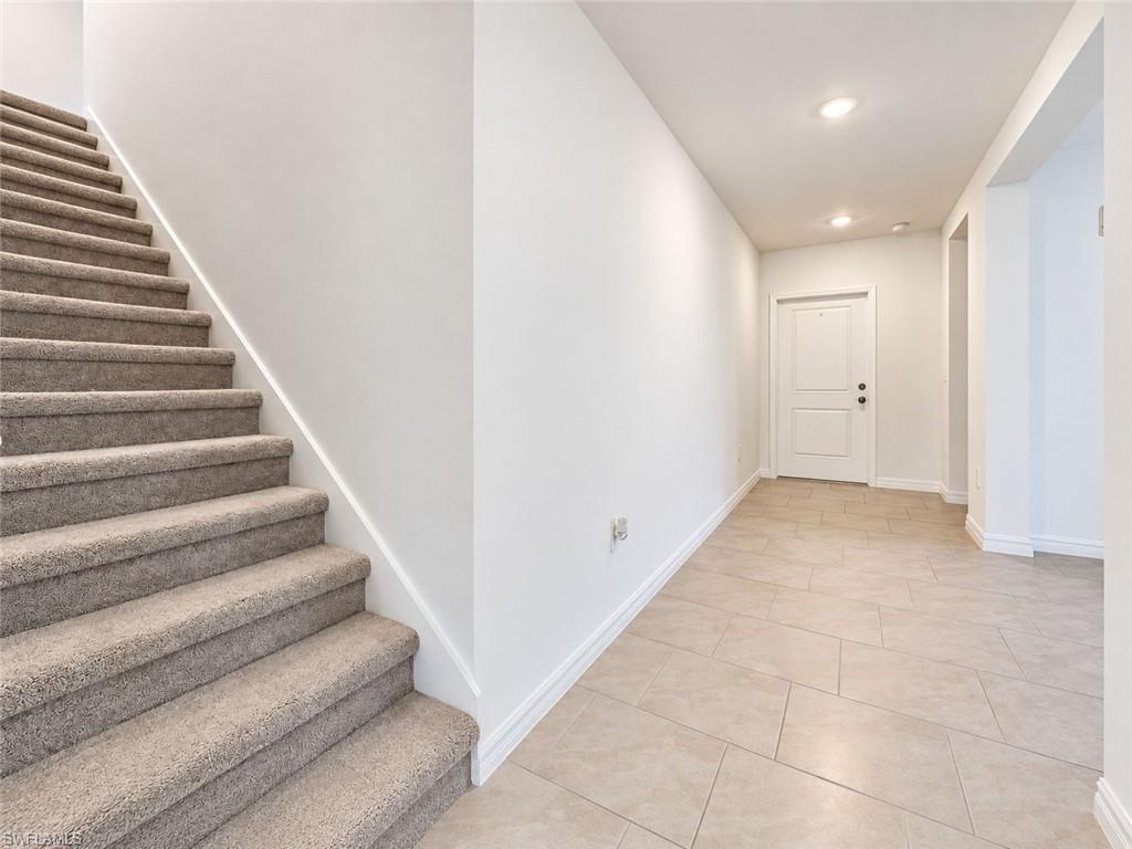 SAVANNA LAKES - Residential