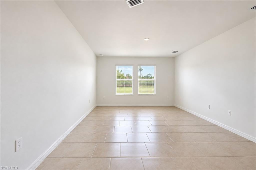 SAVANNA LAKES - Residential
