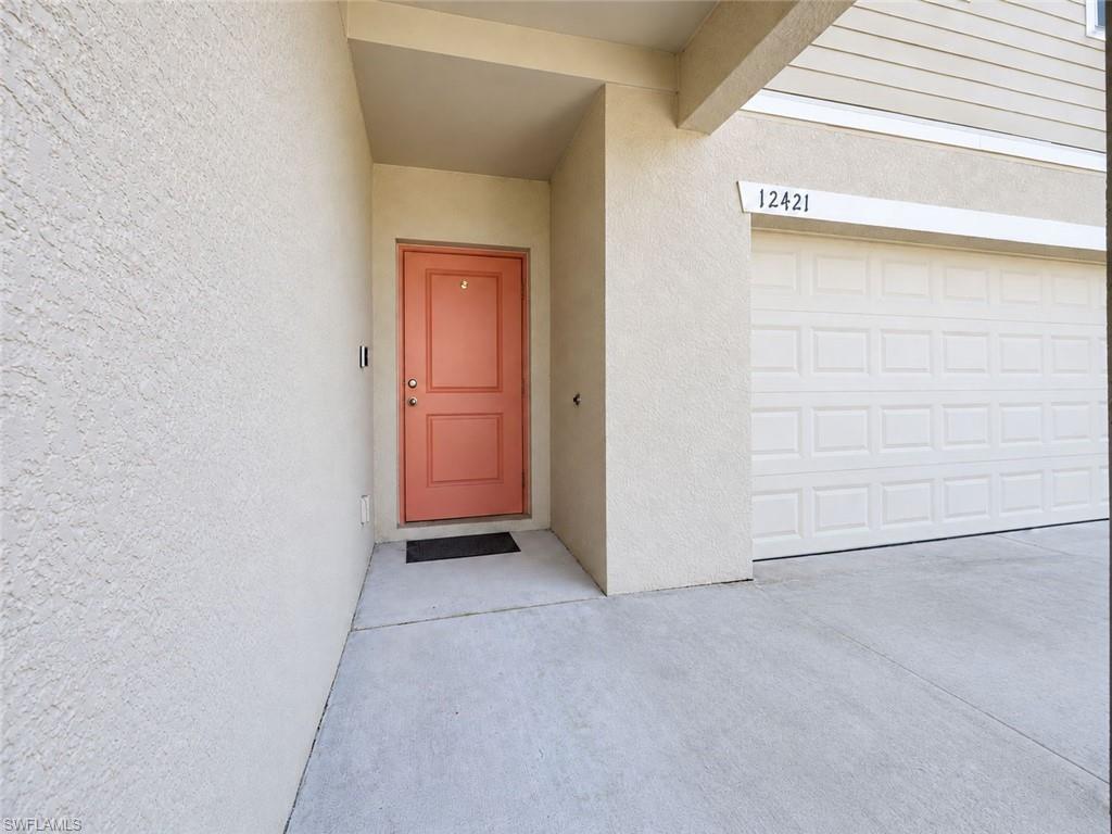 SAVANNA LAKES - Residential