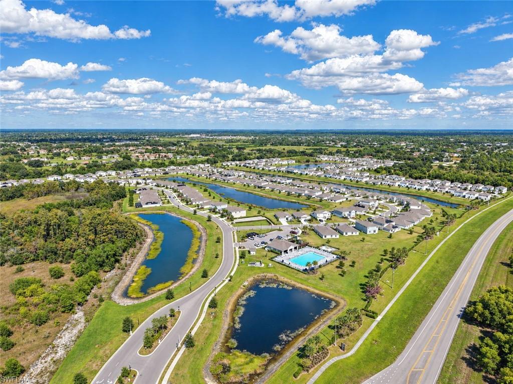 SAVANNA LAKES - Residential