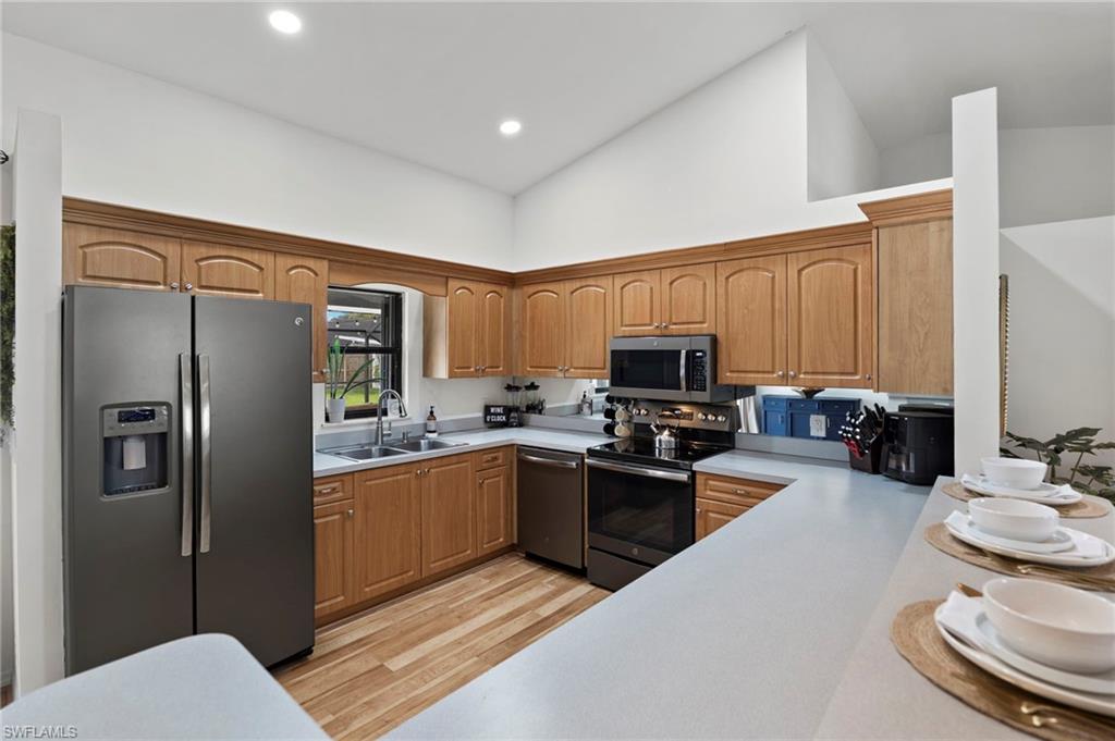 WILLOUGHBY ACRES - Residential